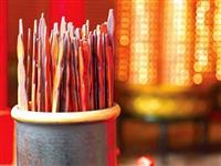 Xin xăm quan thế âm bồ tát: Có nên ban lệnh cấm hay không?