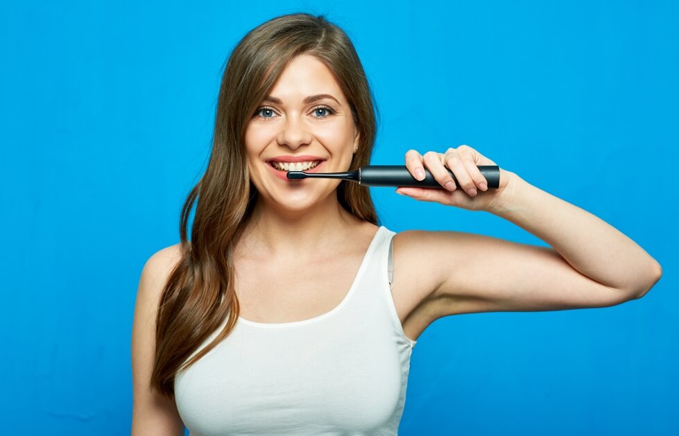 Cách sử dụng bàn chải đánh răng điện